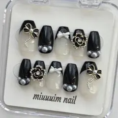 Item thumbnail for item bdb796fe-be98-4ea0-8580-e8efc2a21eb2