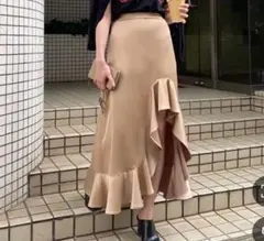 PAMEO POSE サテン スカート フリル アシンメトリー ゴールド