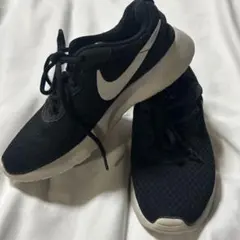 Nike ブラック ランニングシューズ、23.5
