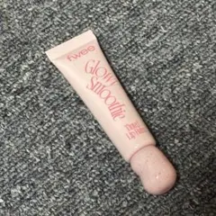 fwee グロウスムージーリップバーム バナナストロベリー