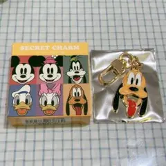 ミッキー＆フレンズ シークレットキーチェーン レトロ フェイス プルート
