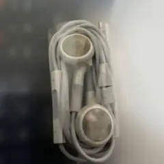Apple EarPods 3.5mmプラグ 有線イヤホンのサムネイル