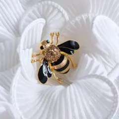 ■アンティーク風 ミツバチブローチ