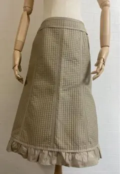 TRICO HIROKO BIS ベージュ立体カット　スカート　サイズ１１美品☆のサムネイル
