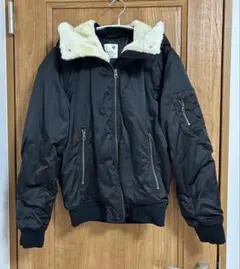 earth music&ecology フード付きブラックジャケット