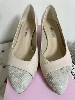 未使用新品☆DIANA ダイアナ　パンプス　本革　ベージュ