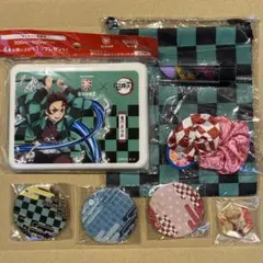 新品　鬼滅の刃　ランチボックス　巾着　消しゴム　缶バッチ　などセット