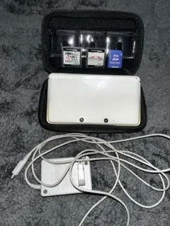 ニンテンドー3DS ホワイト 本体 SDカード付き