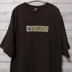 DC SHOECO Tシャツ　XXL　ロゴ　USA古着のサムネイル