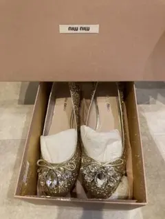 新品同様　miu miu フラットシューズ　23.5のサムネイル