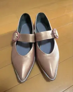 ピンクレザー ポインテッドトゥ フラットシューズ