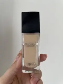 ディオール　スキンフォーエバー　フルイドグロウ　0W ウォーム