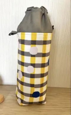 お洗濯可能　ペットボトルホルダー　保冷保温　新学期　水筒カバー　ハンドメイド