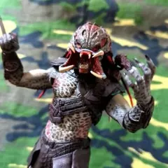 NECA／クラシックプレデター・ダメージver【中古•パッケージ無し