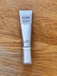 エリクシール ブライトニング デーケアレボリューション WT 35ml