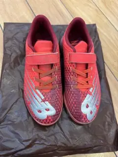 19cm子供用　New Balance サッカーシューズ レッド