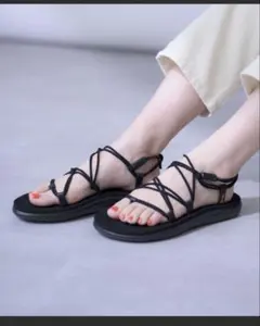 （月曜日発送）Teva テバ　ボヤ　インフィニティサンダルのサムネイル