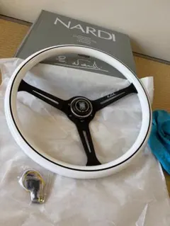 NARDI ステアリング ブラック/黒色/白色/白色線 14インチ 約350mm