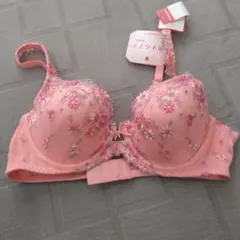 トリンプ ブラジャー ワイヤー 恋するブラ B75 ピンク 新品 未使用