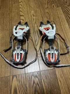 페탈 어비스 10클로 크램폰 PETZL