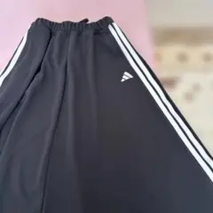 ゆみ様専用 アディダス ブラック フレアスカート