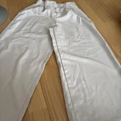 CECILMCBEEホワイト カジュアルパンツ Mサイズ