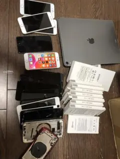 ジャンク品スマートフォン、ガラケー本体 11台セット - メルカリ