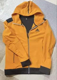 adidas フード付きジャケット冬裏起毛、オレンジ Mサイズ