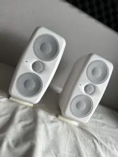 GENELEC パワードスピーカー ペア（ホワイト） - メルカリ