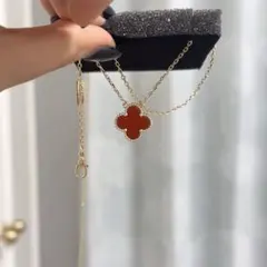 Van Cleef&Arpels ネックレス　赤