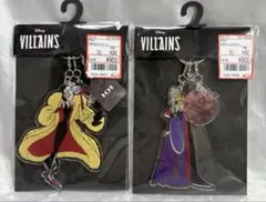新品未使用 ディズニー　ヴィランズ　 アクリルキーホルダー ・女王 ・クルエラ