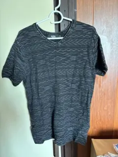 AZUL VネックTシャツ Sサイズ