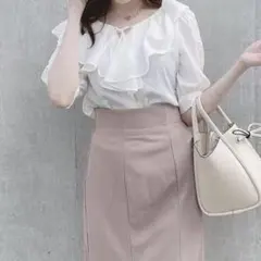 ビッグラッフルブラウス