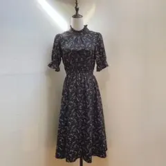 美品 コルザ М 花柄 フリル付き 半袖 ロングワンピース