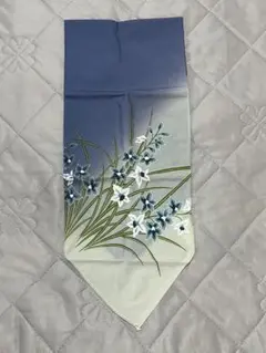 ナイロン製　花柄と鶴の柄の風呂敷2枚セット