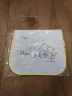 ファミリア　クマのイラスト スタイ・よだれかけ