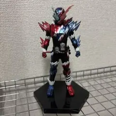 仮面ライダービルド ラビットタンクスパークリングフォーム フィギュアのサムネイル
