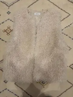 ベージュファーベスト