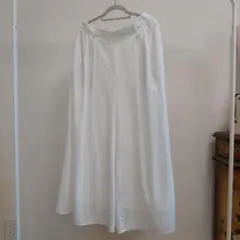 GU フレアーパンツ ホワイ