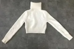 Dazy ホワイト タートルネック クロップドニットセーター М