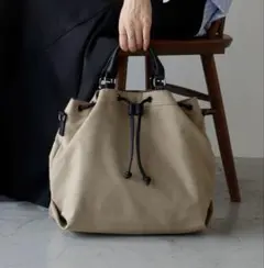 巾着2wayナイロントートバッグ A4 ショルダーバッグ 大容量トートベージュ