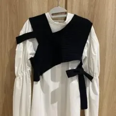 リブ編み ブラックニットベスト クロスオーバー
