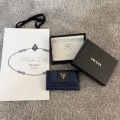 PRADA サフィアーノキーケース 1M022 NERO ネイビーリボン