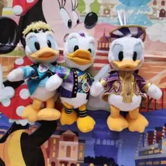 東京ディズニーリゾート ドナルド ぬいぐるみバッジ - メルカリ