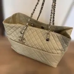 シャネル　トートバッグ　エナメル