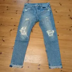 ダメージ加工ライトブルーデニム