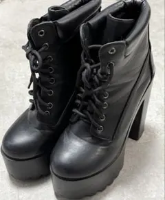 し*も様 厚底ブーツ