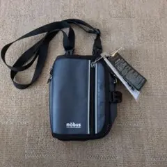 新品 mobus モーブス　ショルダーバッグ ネイビーのサムネイル