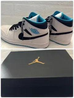 【匿名発送】Nike Air Jordan 1 Mid ホワイト/レーザーブルー