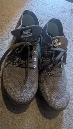 NIKE VAPORMAX スニーカー グレー